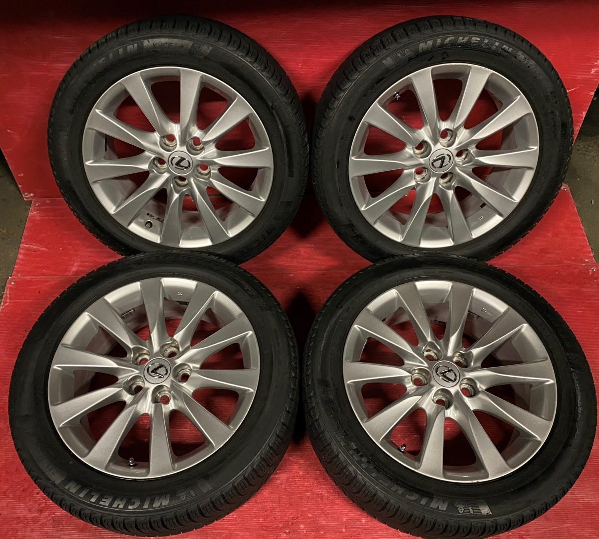 送料無料】レクサスLS純正 18x7.5+32 120-5H 235/50R18 タイヤ