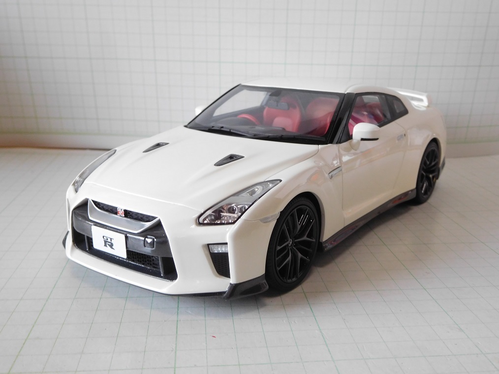 ◎京商 1/18 日産 GT-R R35 2017 プレミアムエディション ホワイト