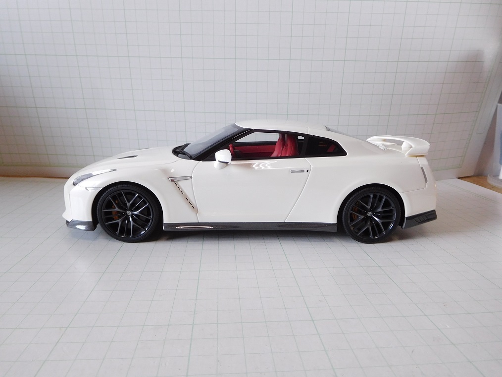 ◎京商 1/18 日産 GT-R R35 2017 プレミアムエディション ホワイト