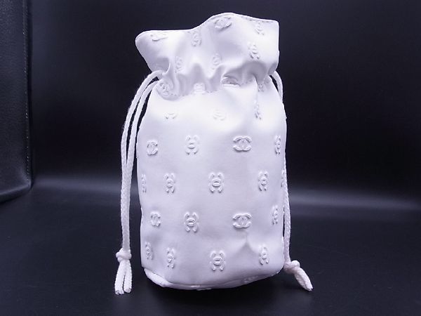 売れ筋アイテムラン CHANEL シャネル ココマーク PVCポーチ - ポーチ 【税込】 CHANEL シャネル ココマーク PVCポーチ ポーチ/バニティ