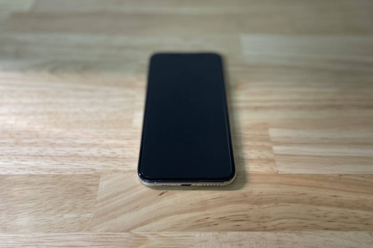 美品】Apple iPhone XS 256GB シルバー SIMフリー バッテリー最大容量