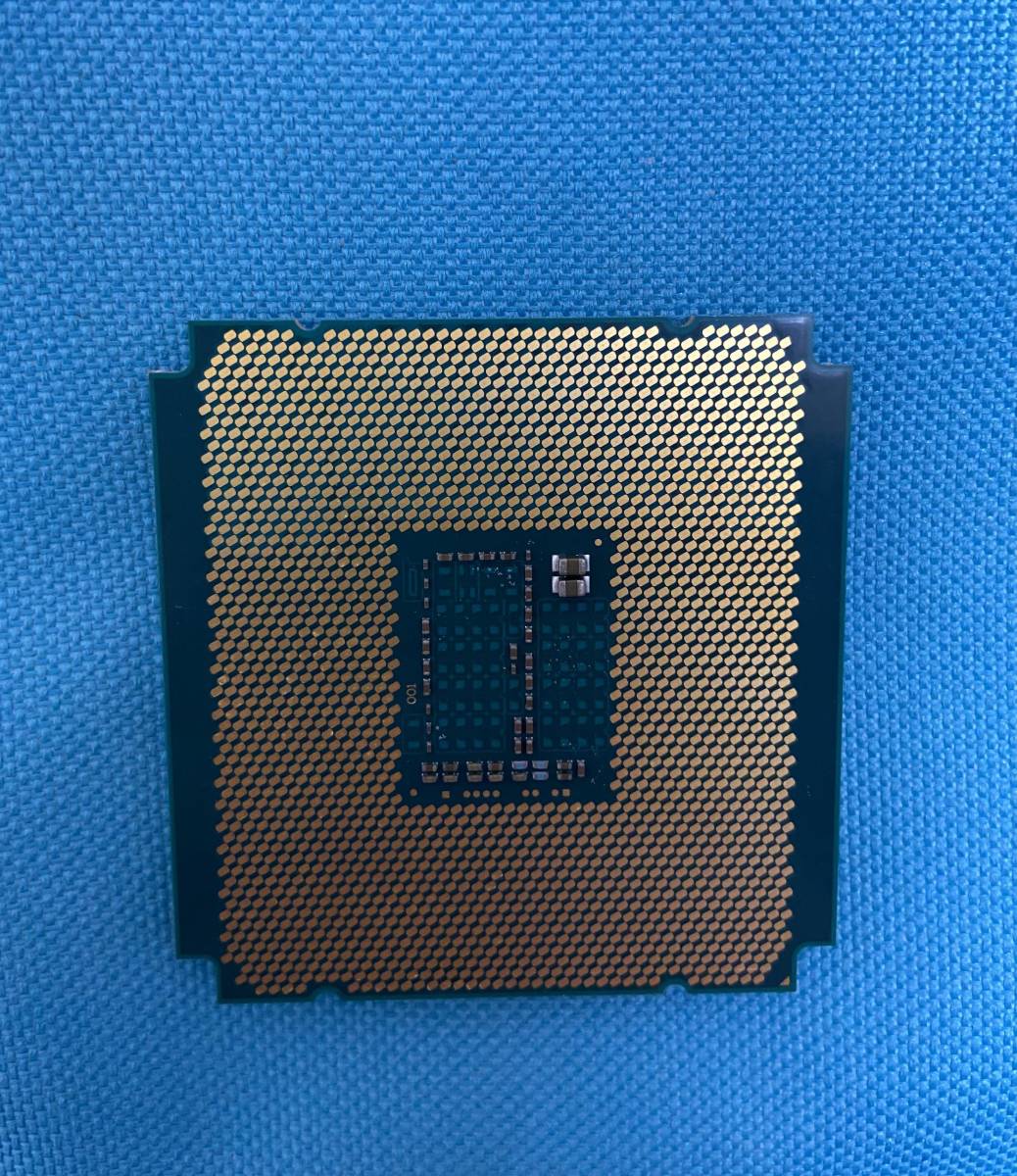 純正直送 W15 Intel XEON E5-2699 V3 分解品　LGAソケット　CPU　インテル