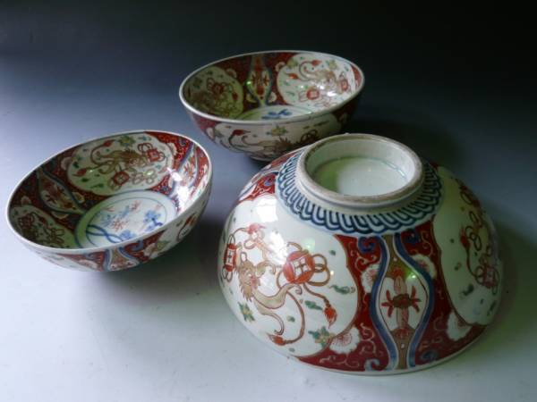 アウトレットで購入 古伊万里　色絵三つ鉢（うち二個）完品　逸品な力作　最終処分特価 工芸品