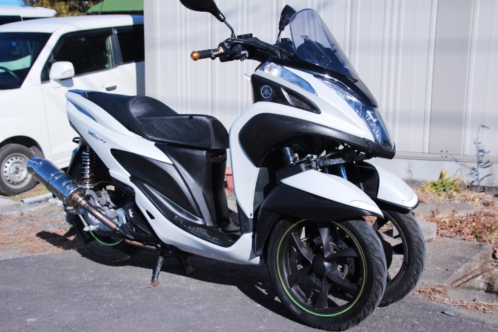 しみいただ 専用Realize SE82J チタン 22Racingトリシティ125 のサイズ