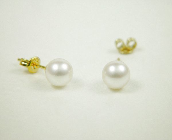 【6月誕生石】１８金本真珠スタッズピアス7ｍｍ アコヤ真珠