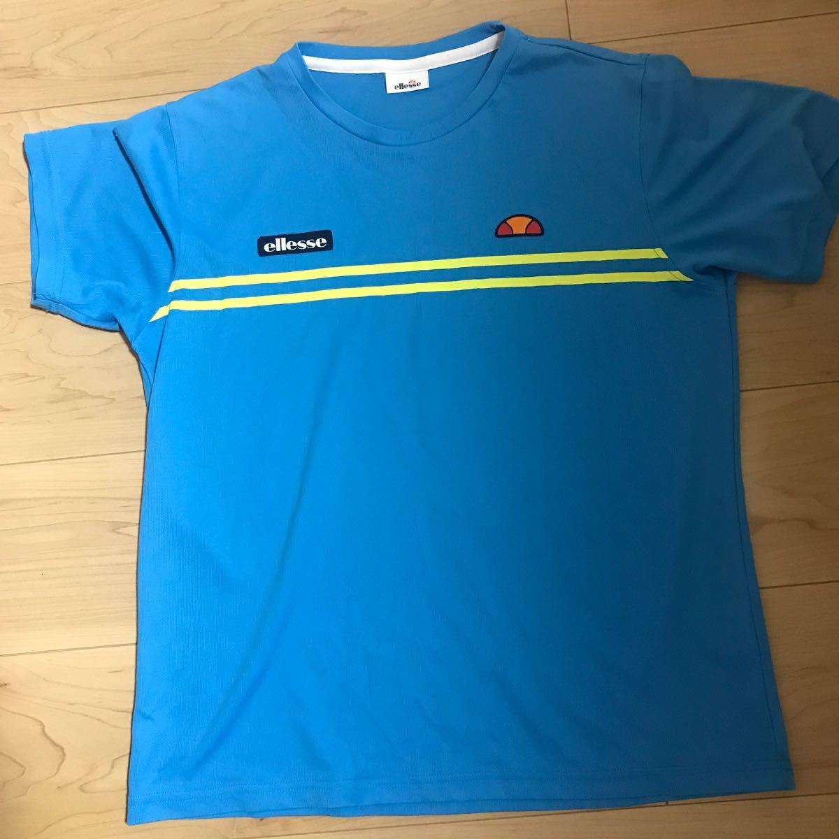 スポーツウェアellesse