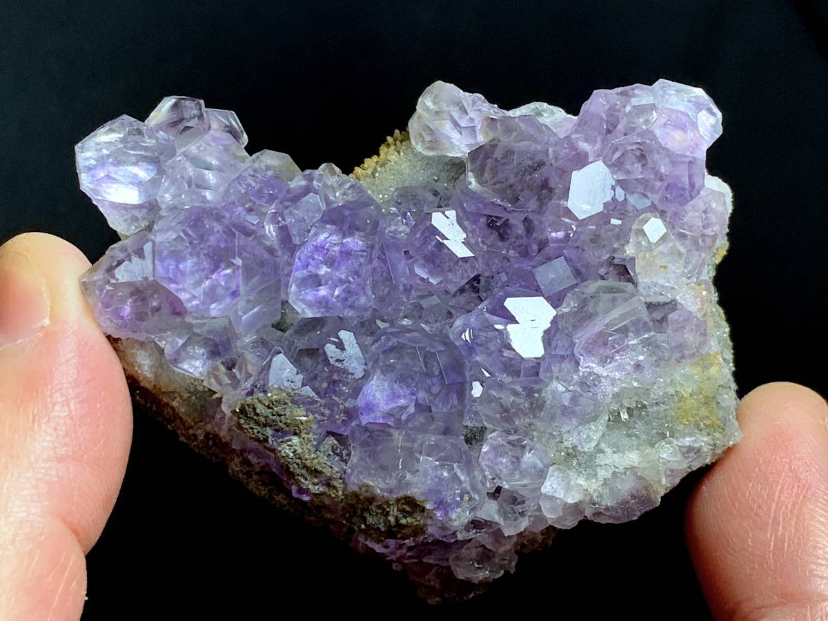 福建省産多面体蛍石群晶・92g（中国産鉱物標本）