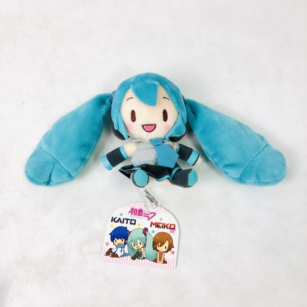 新品 初音ミク ふわふわキーチェーン マスコット ぬいぐるみ