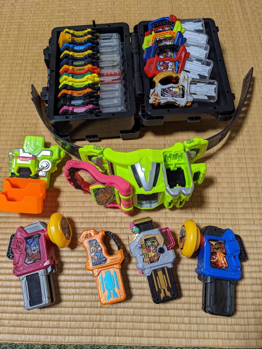 ☆ 仮面ライダー エグゼイド ベルト ガシャット セット 【送料 ☆ 仮面ライダー エグゼイド ベルト ガシャット セット 【送料