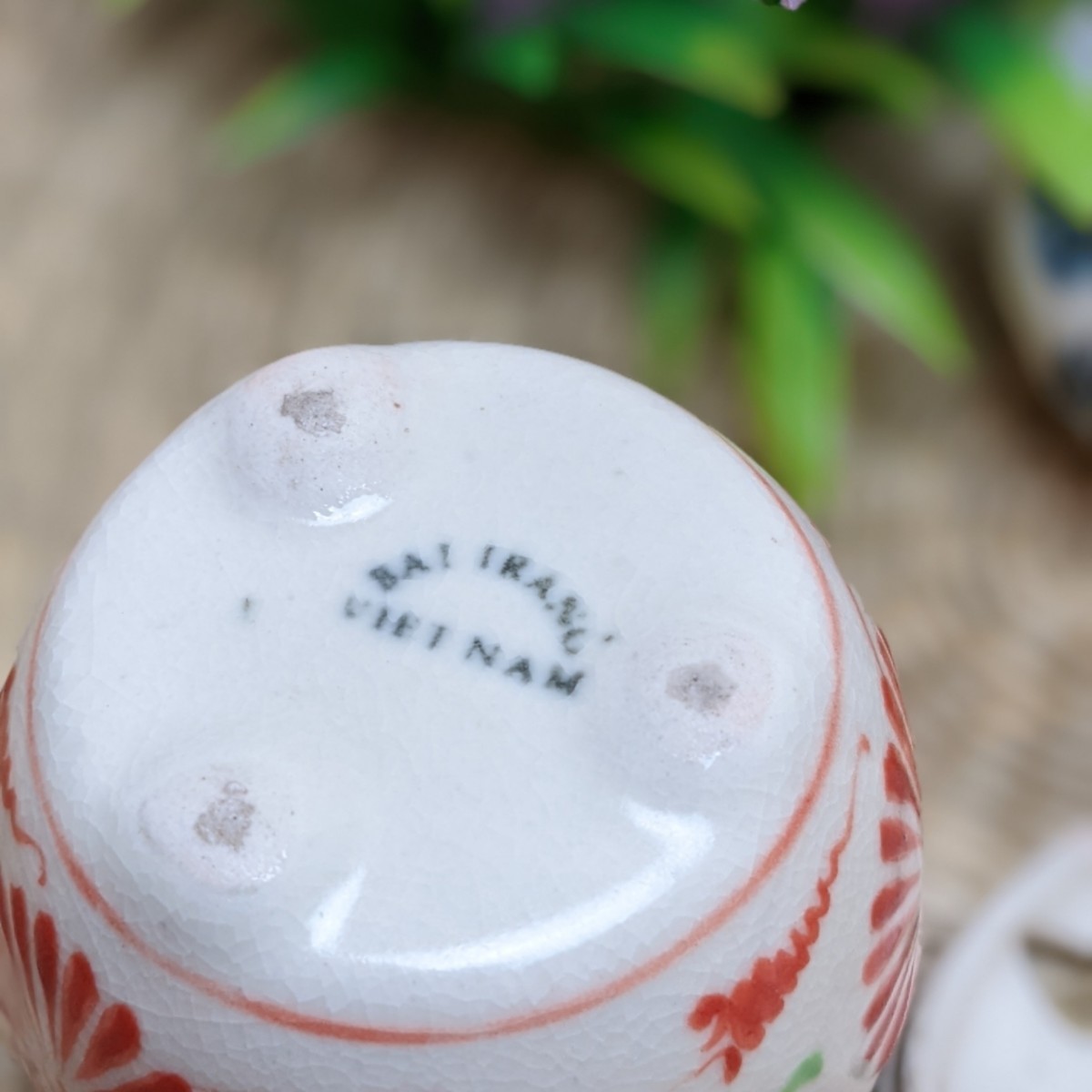 新品ベトナムバッチャン焼き 菊の絵柄の香炉|PayPayフリマ 新品ベトナムのバッチャン焼き 菊絵の香炉