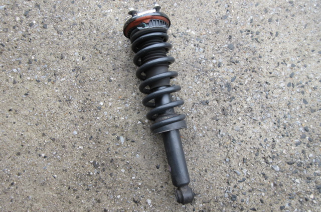 *2010 year Jaguar XK coupe XKR X150 J43YB left rear shock *