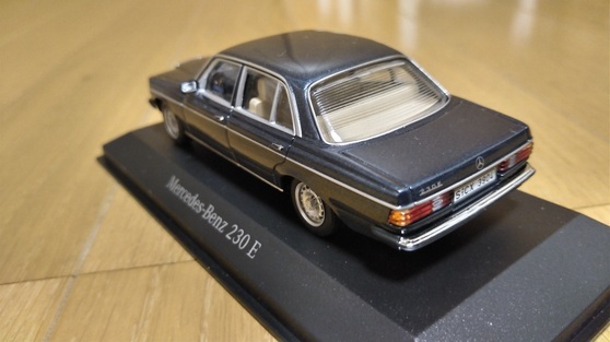  быстрое решение PMA MERCEDES BENZ специальный заказ оригинальный Mercedes Benz 230E Lapis Blue W123 1/43 распроданный редкость 