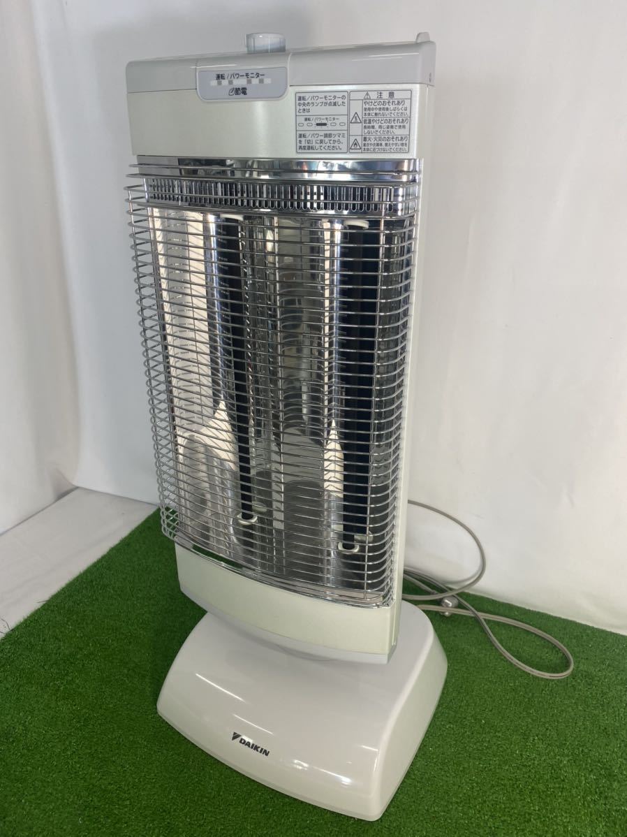 京都にて購入 ERFT11US DAIKIN 遠赤外線暖房機 パールホワイト セラムヒート オイルヒーター