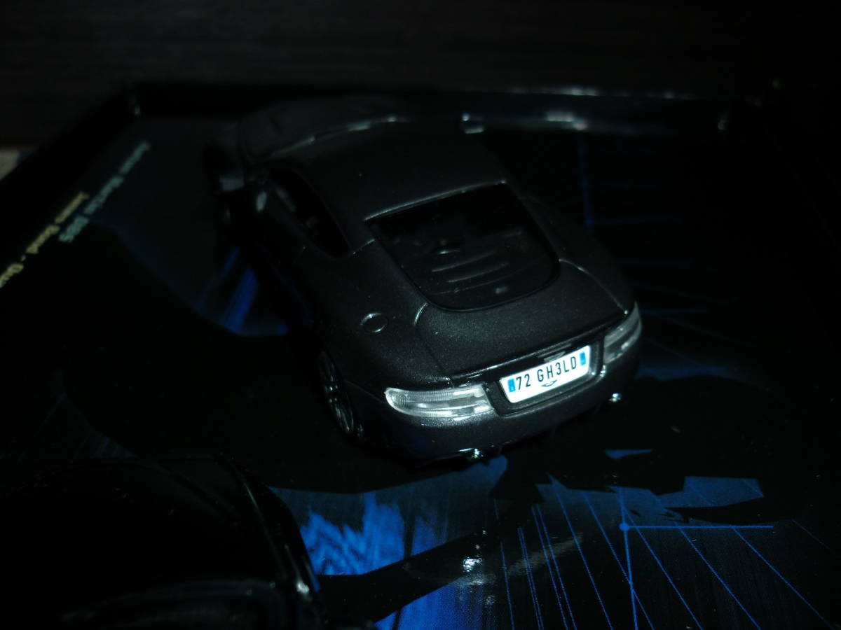 PMA 1/43 慰めの報酬 FORD Quantum of Solace James BOND 007 アストン