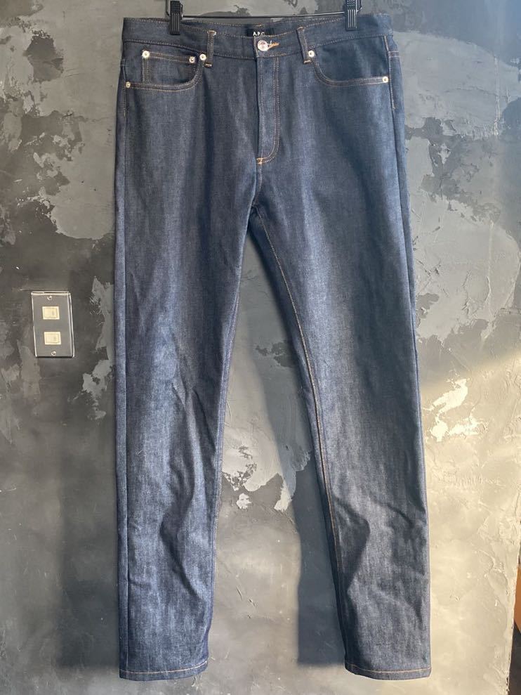 直販新作 APC / 33 / PETIT NEW STANDARD / デニム ジーンズ 美品 / sacai / A.P.C. / 直販新作 APC / 33 / PETIT NEW STANDARD / デニム ジーンズ 美品 / sacai / A.P.C. /