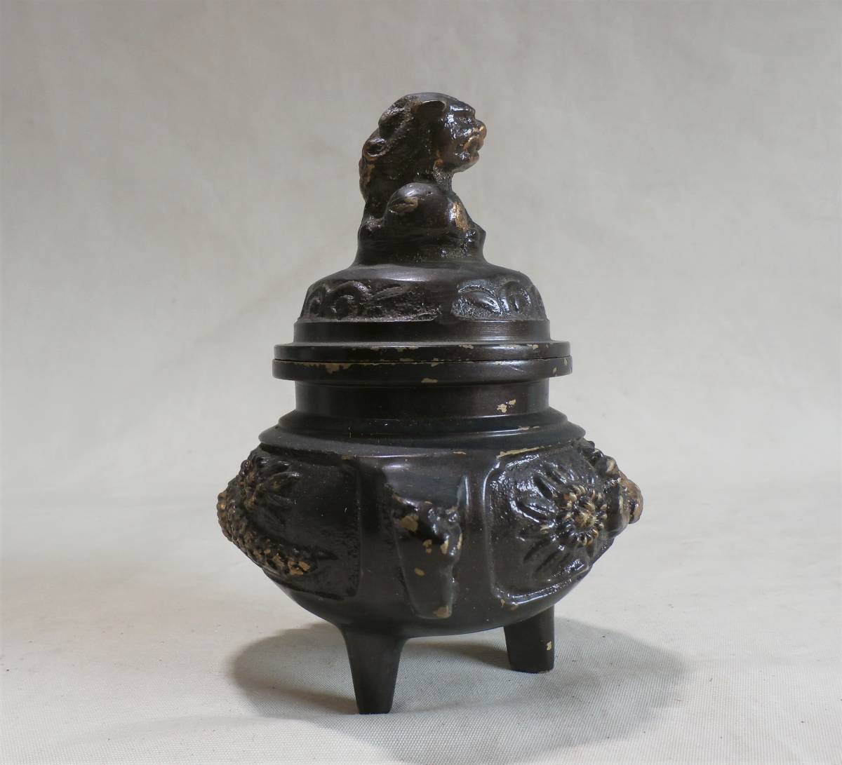 香炉 唐銅香炉 獅子 鳳凰模様 丸型香炉 佛具 線香立て 三つ脚 D 机上