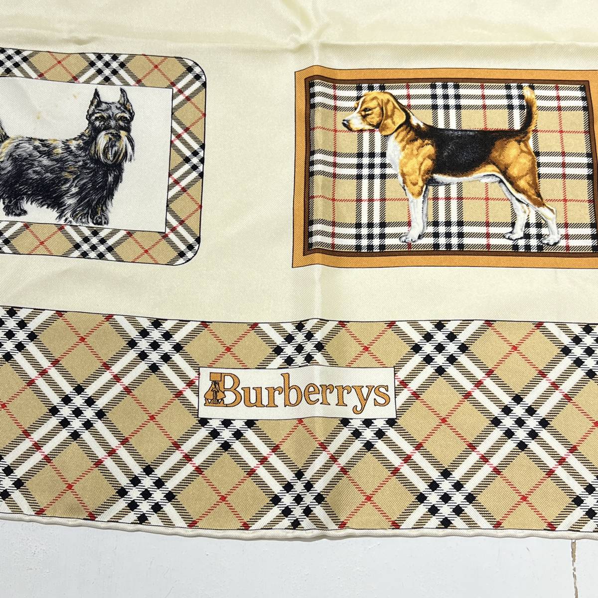 90年代【Burberrys】バーバリーズ シルク100％ イタリア製 大判 スカーフ 犬 総柄 ノバチェック 90s ビンテージ