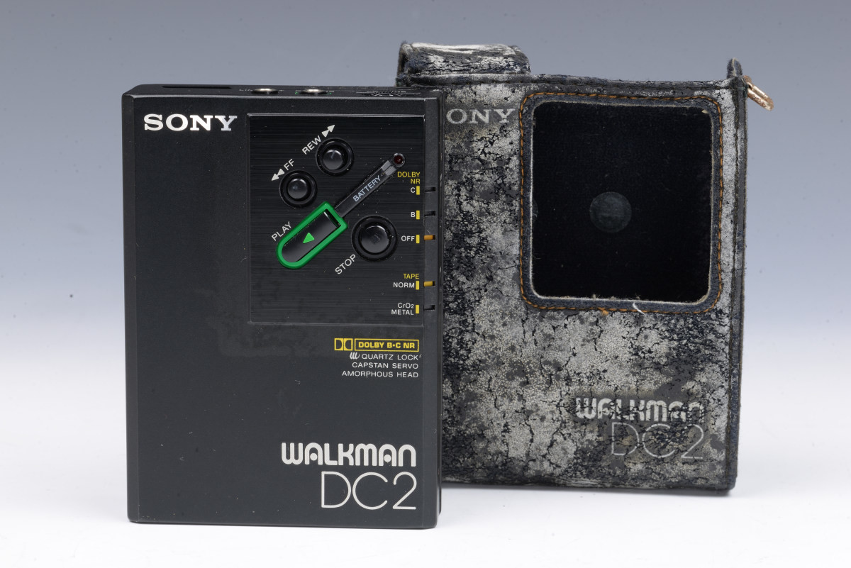 TO】SONY ソニー WALKMAN PROFESSIONAL WM-DC2 ウォークマン