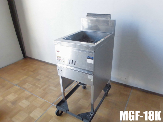 厨房 マルゼン フライヤー 都市ガス MGF-18K W430×D600×H810mm(BG1010 ...
