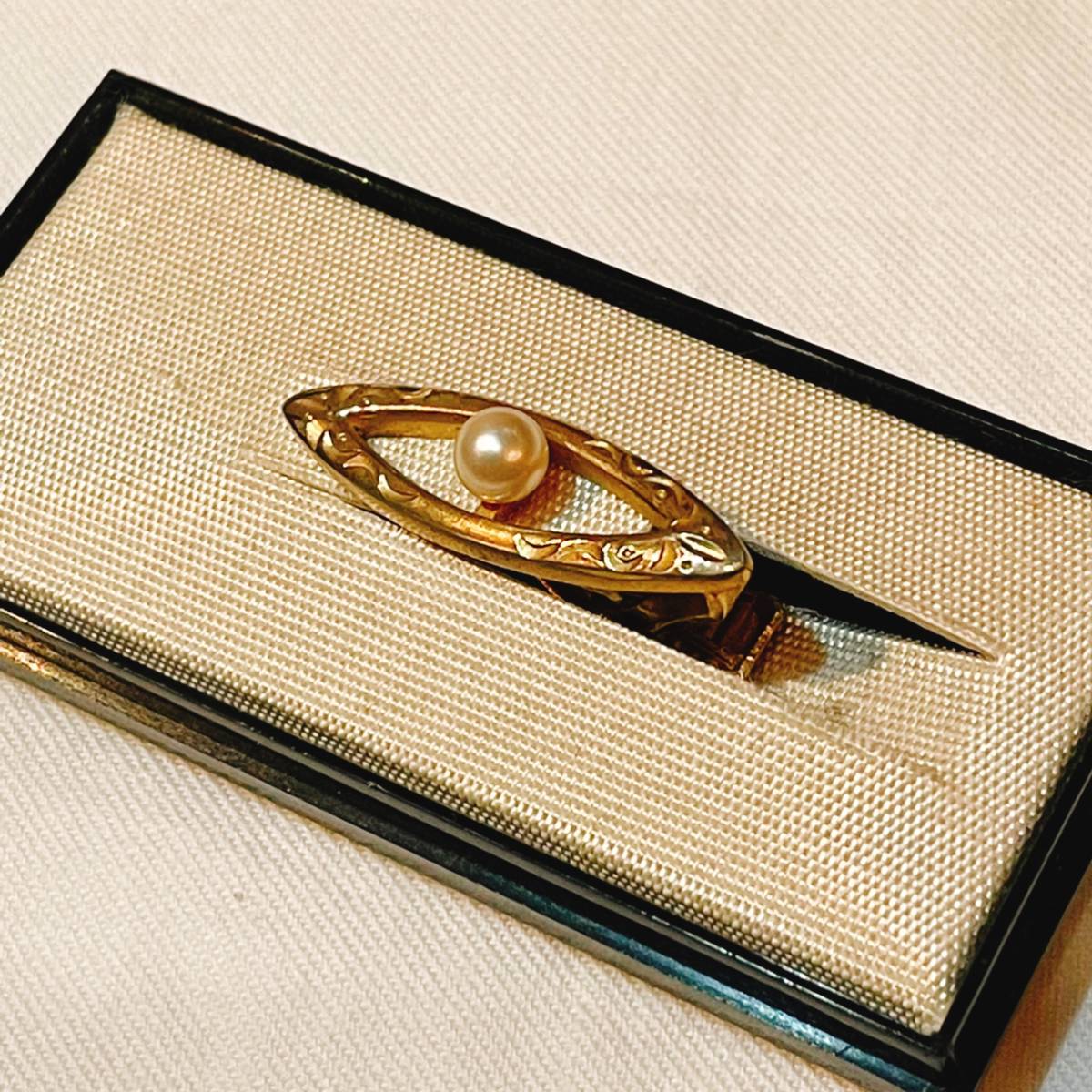  Vintage necktie pin Gold tone pearl dead stock pearl Vintage retro antique unused sculpture accessory 