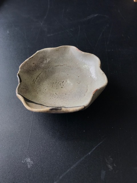 ☆古唐津 山瀬 斑 変形皿 盃 桃山時代