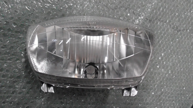 レッツ4バスケット CA43A-110xxx の ヘッドライト 1643952294 中古 84%以上節約 レッツ4バスケット CA43A-110xxx の ヘッドライト 1643952294 中古 84%以上節約