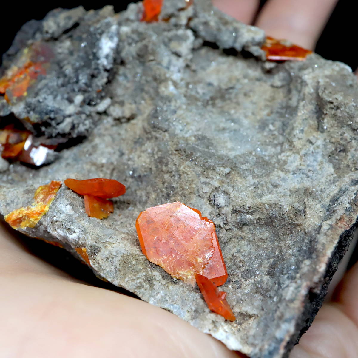 【送料無料】モリブデン鉛鉱 264,2g ウェルフェナイト WF050 天然石 鉱物 標本 原石_画像2