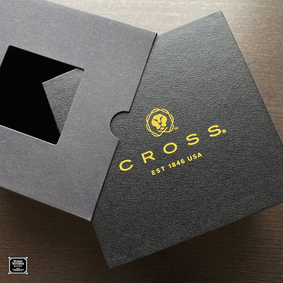 未使用保管品 CROSS(クロス) ＣＲ8053-02 ゴッサムシリーズ メンズ腕時計 定価：11000円_画像7