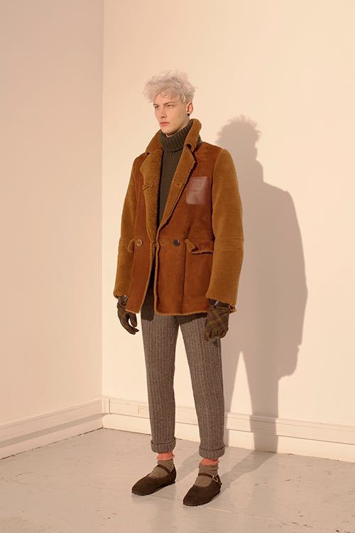 超希少 定価30万 UNDERCOVER 13AW ムートン コート アンダー 超希少 定価30万 UNDERCOVER 13AW ムートン コート アンダー