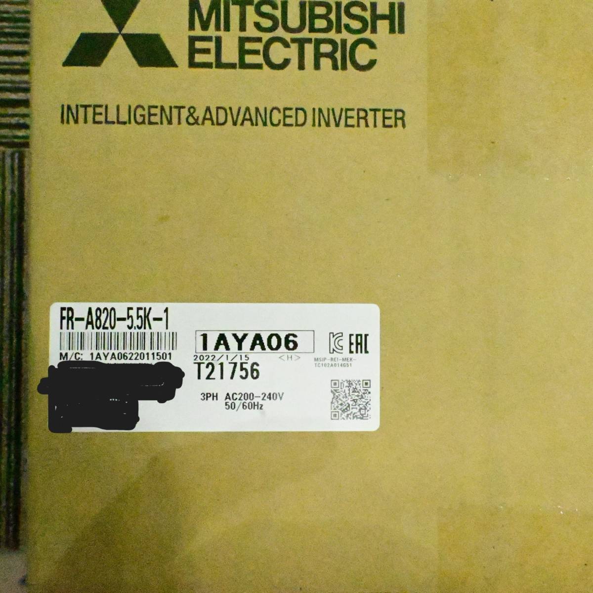 ☆新品未開封(国内出荷)三菱電機 インバーター FR-A820-5.5K‐1 3相