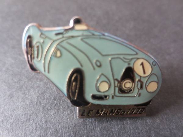 1939 year Le Mans victory car * Bugatti *T57C. memory pin badge *eto-re Bugatti *vei long *si long EB110*BUGATTI