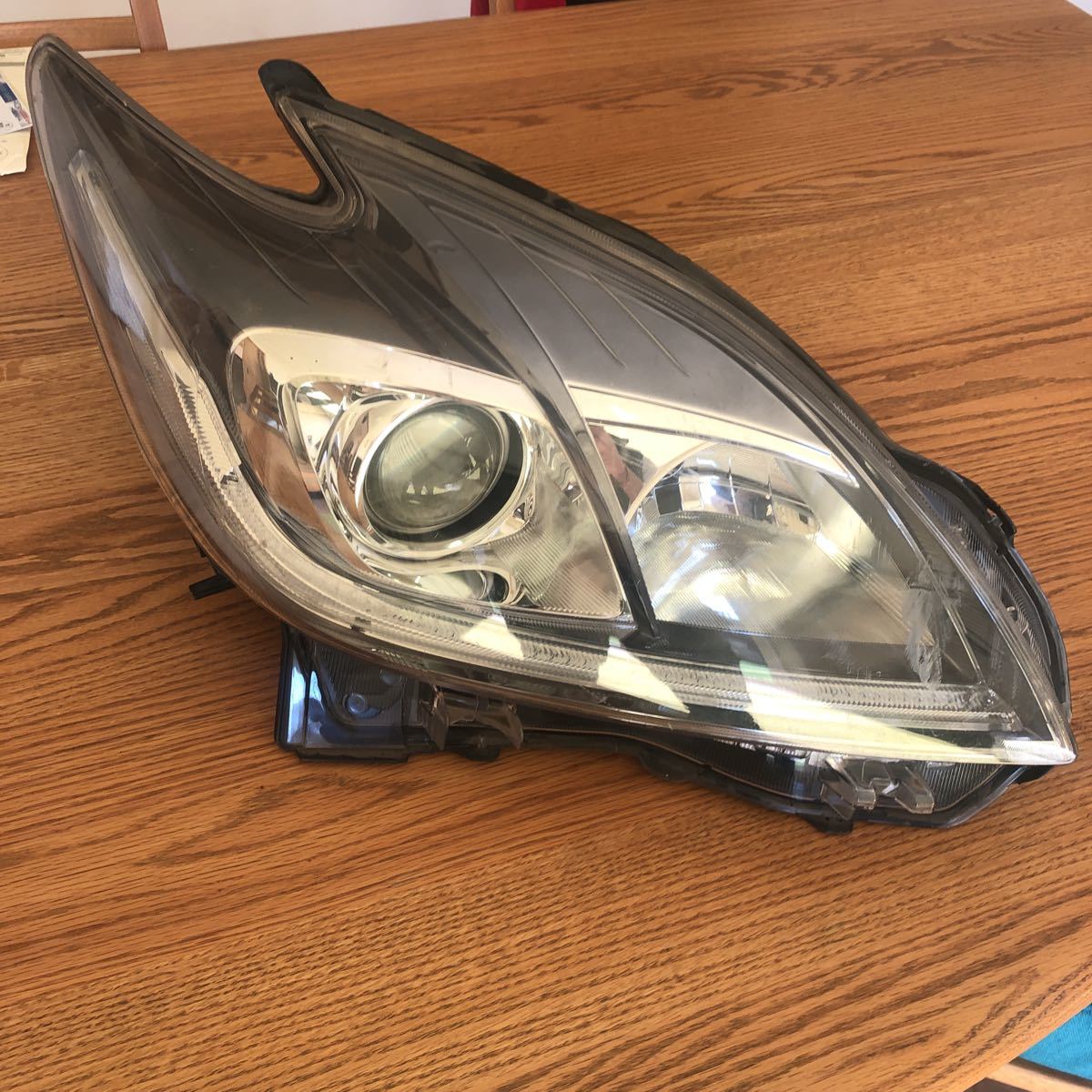 送料&加工料込 30 後期 プリウス 左 HID ヘッドライト ZVW30 | kdcow.com