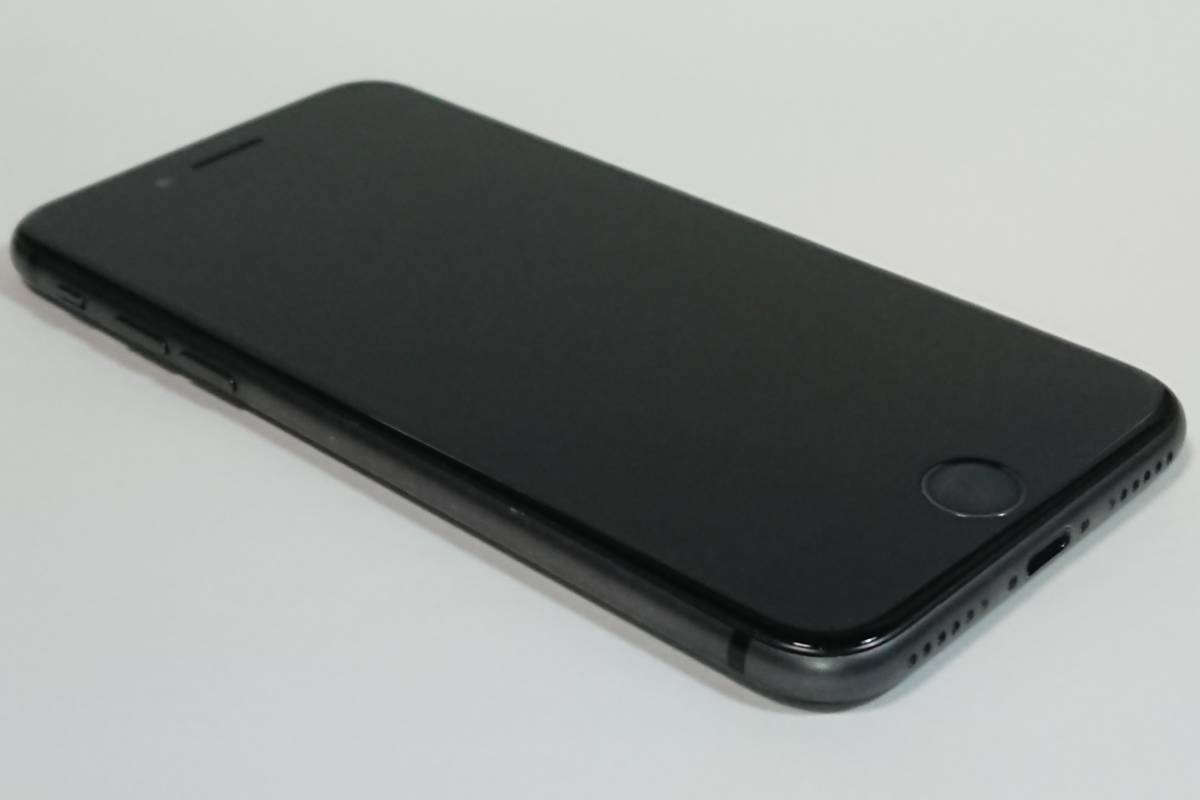 ♪Apple iPhone 8 256GB スペースグレイ ドコモ MQ842J/A SIMロック