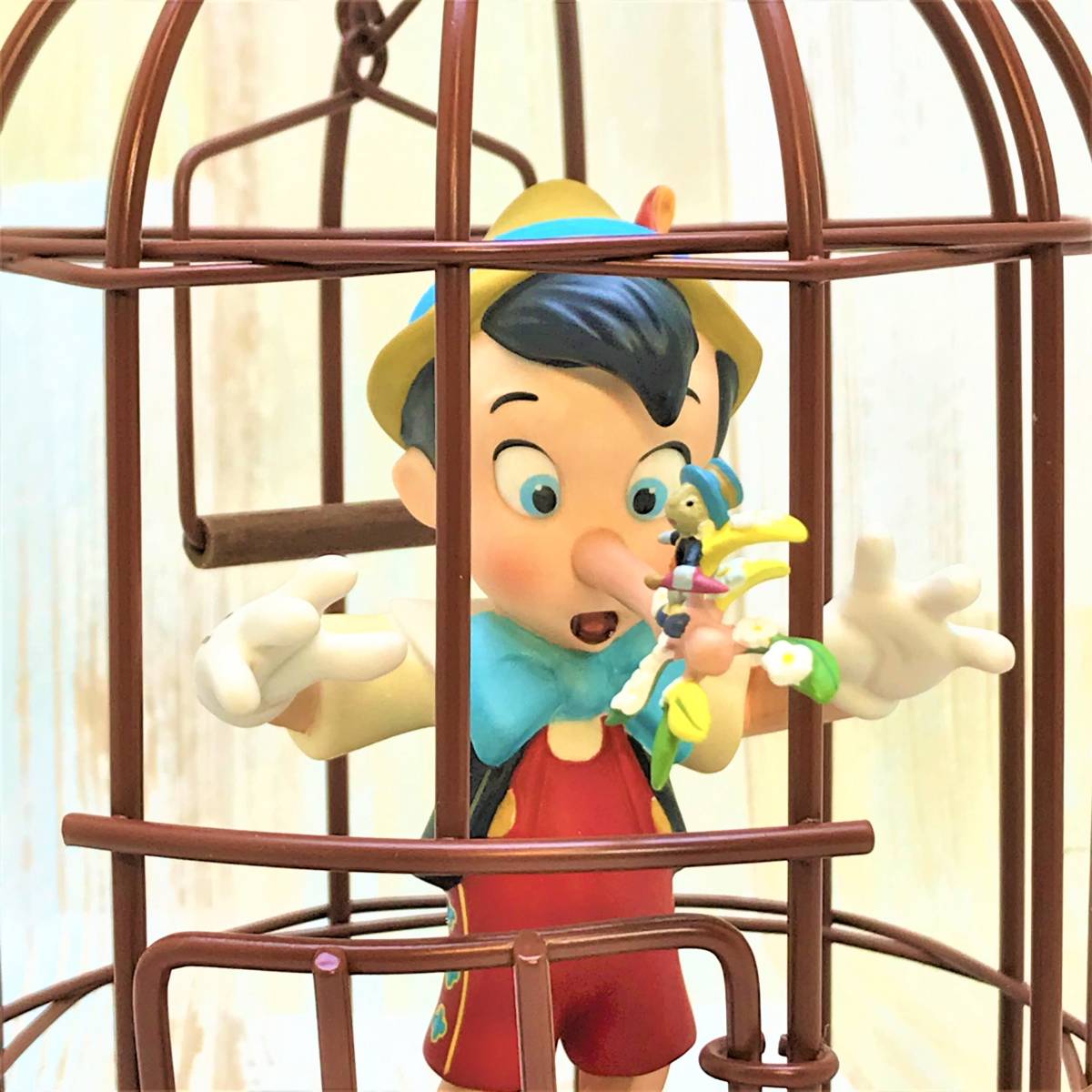 毎日特売 Wdcc ディズニー ピノキオ ジミニークリケット フィギュア 陶器製 コミック アニメ
