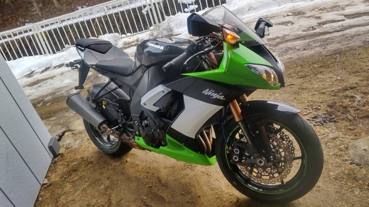 ZX10R 2008年~2010年 E型 実動 書類有 ZX-10R cbryzfgsx ZX10R 2008年~2010年 E型 実動 書類有 ZX-10R cbryzfgsx