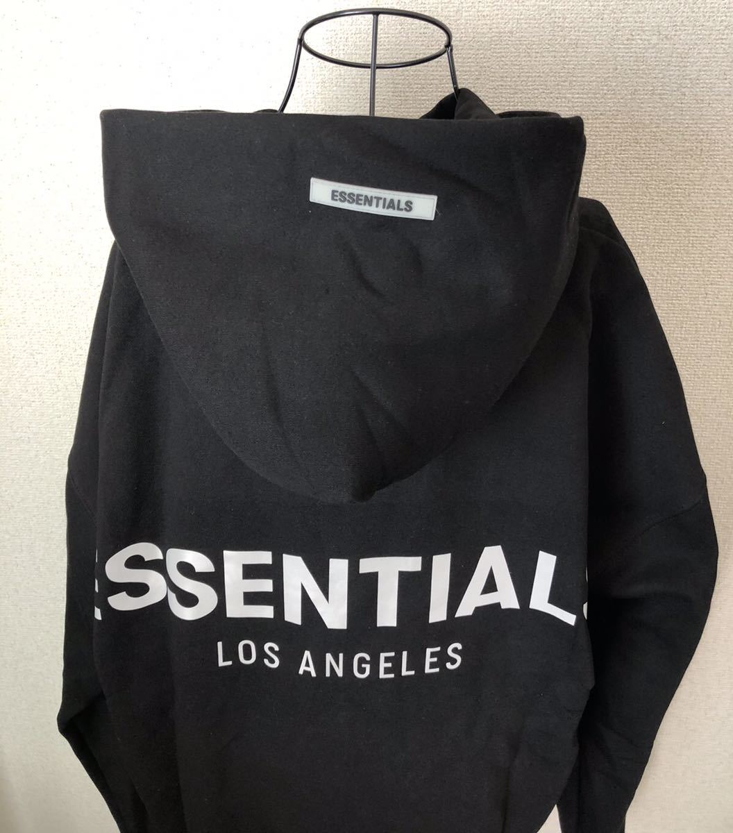 Los Angeles 限定　XLサイズ　FEAR OF GOD Essentials (エッセンシャルズ) Pullover Hoodie トップス パーカー フーディ 黒_画像5