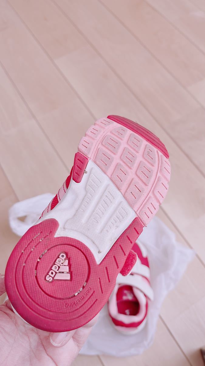 【値下げ！安全かわいいadidas スニーカー】14cm 赤