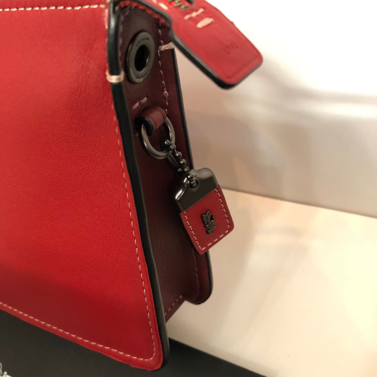 爆買い低価 COACH コーチ ローグ グラブタンレザー ポーチ セカンド
