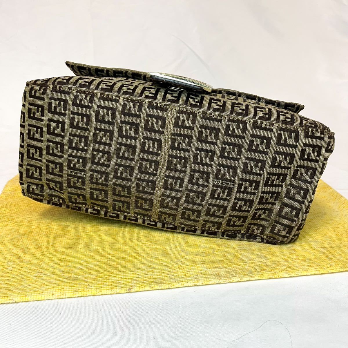 極美品 ■ 1円 ■ FENDI フェンディ マンマバケット ズッカ ズッキーノ 柄 FFゴールド 金具 ショルダーバッグ ハンドバッグ ベージュ ab3_画像7