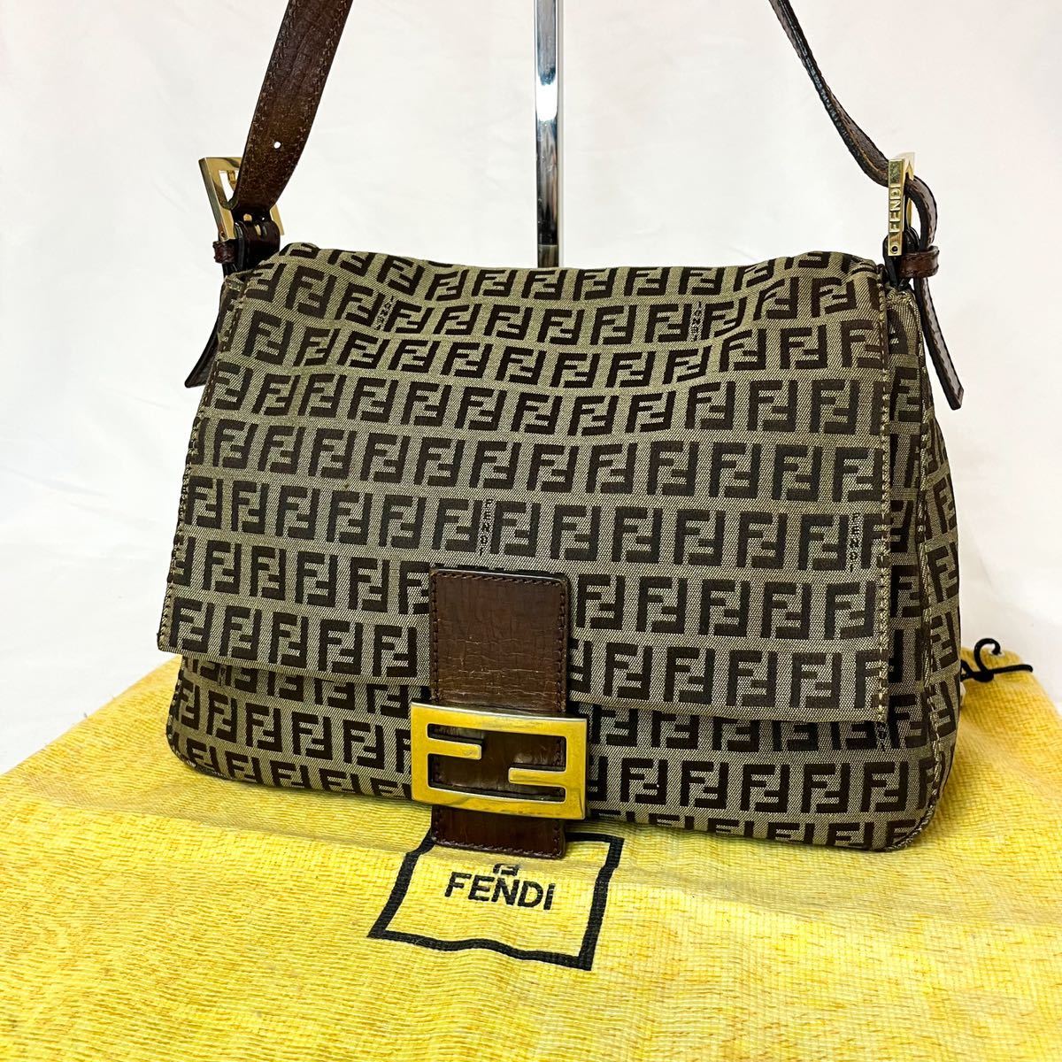 極美品 ■ 1円 ■ FENDI フェンディ マンマバケット ズッカ ズッキーノ 柄 FFゴールド 金具 ショルダーバッグ ハンドバッグ ベージュ ab3_画像2