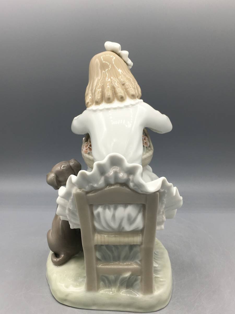 リヤドロ LLADRO 陶器人形 犬 少女 花咲く季節に フィギュリン スペイン製 陶器 置物 リアドロ