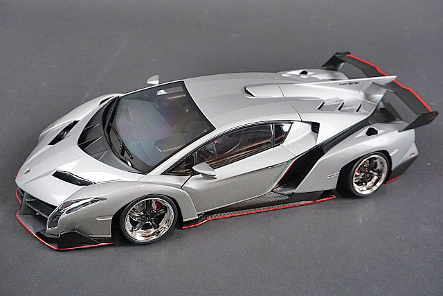 Dettagli dell'articolo AUTOart オートアート 1/18 Lamborghini