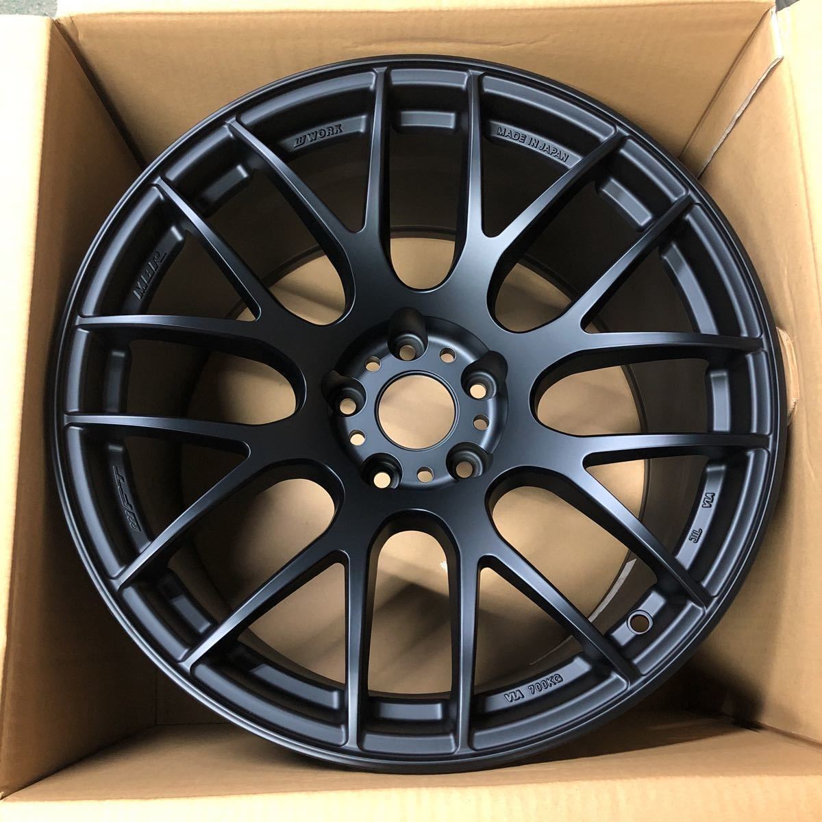 新品 WORK ワーク M8R マットブラック 18インチ10.5j 114.3 5穴 4本