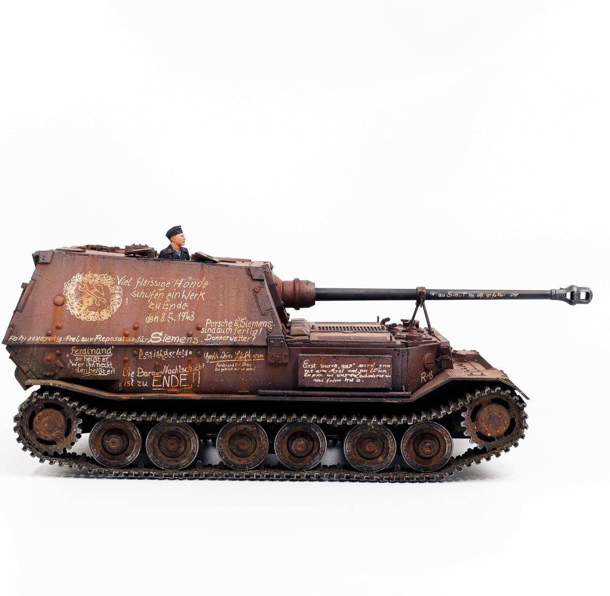 完成品】1/35 ドイツ陸軍 重駆逐戦車 フェルディナント 150100号 完成品】1/35 ドイツ陸軍 重駆逐戦車 フェルディナント 150100号