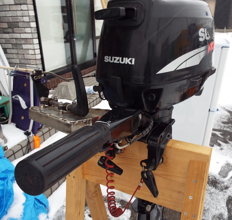 良品 SUZUKI/スズキ 5馬力 小型船舶用 エンジン船外機 DF5 00501F 4