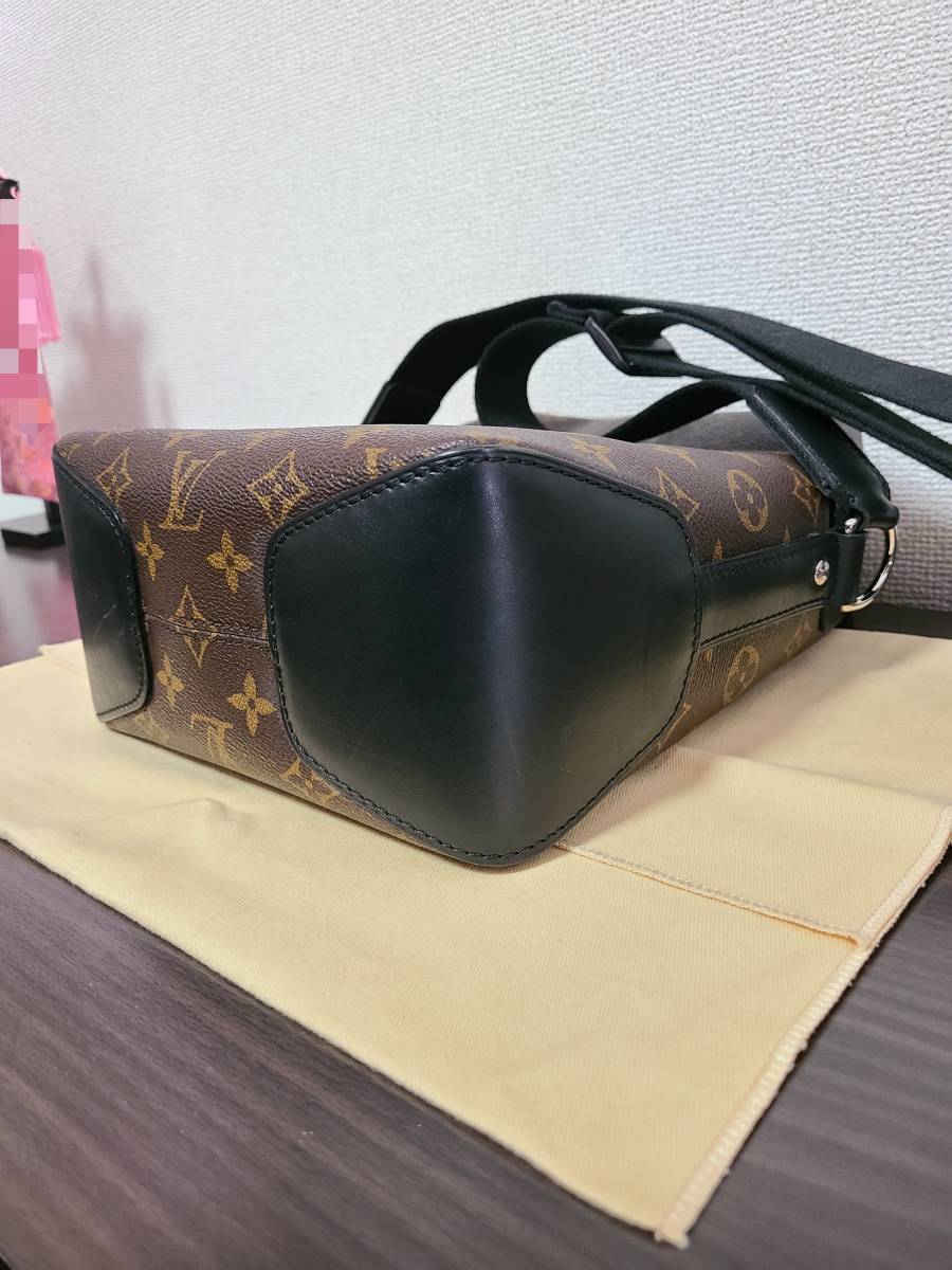 LOUIS VUITTON ルイヴィトン モノグラム マカサー トーレスPM M40635