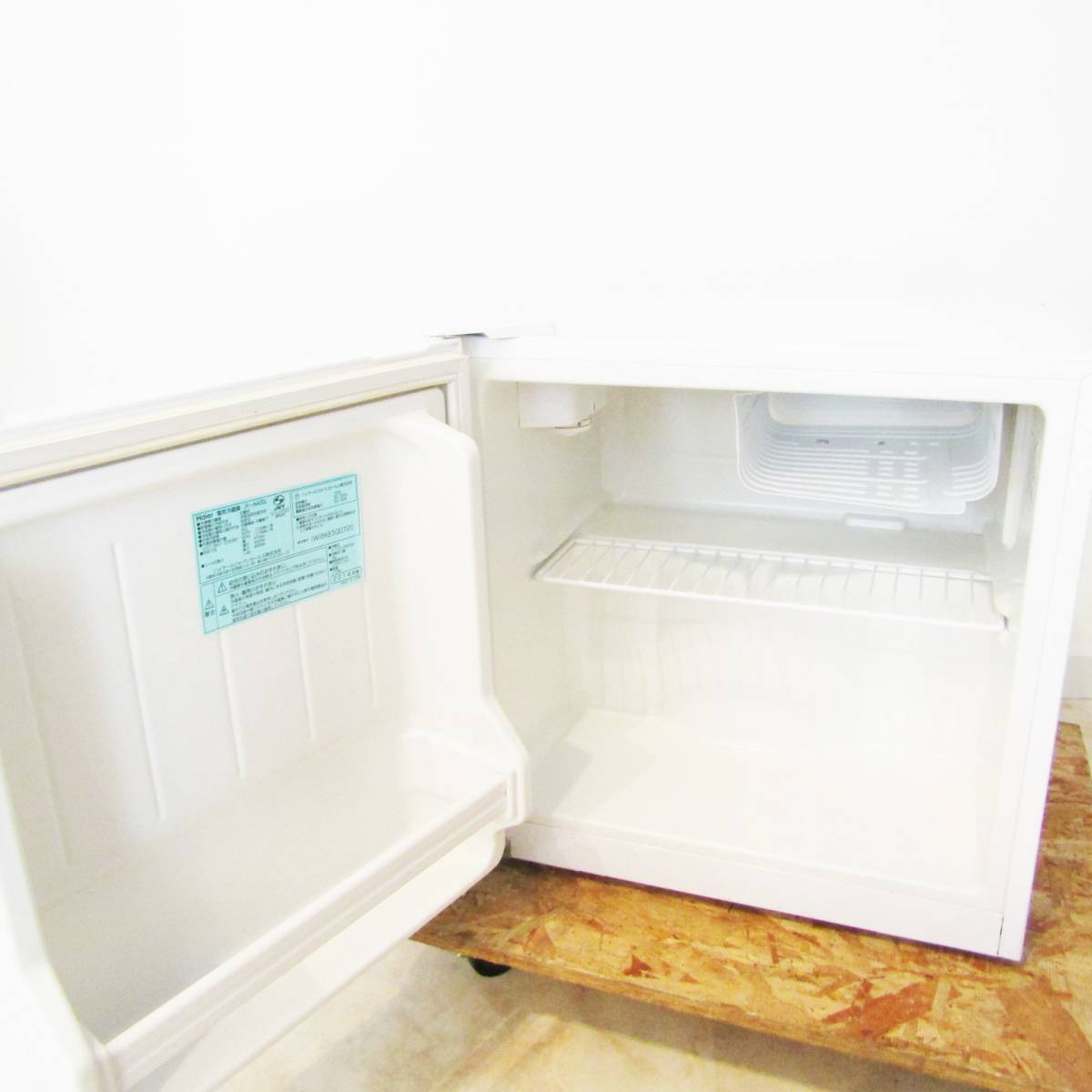 QB7199 Haier ハイアール 1ドア冷蔵庫 40L JR-N40DL 40L 2014年製 ホワイト コンパクト 小型 家庭用 家電 中古 福井 リサイクル_画像8