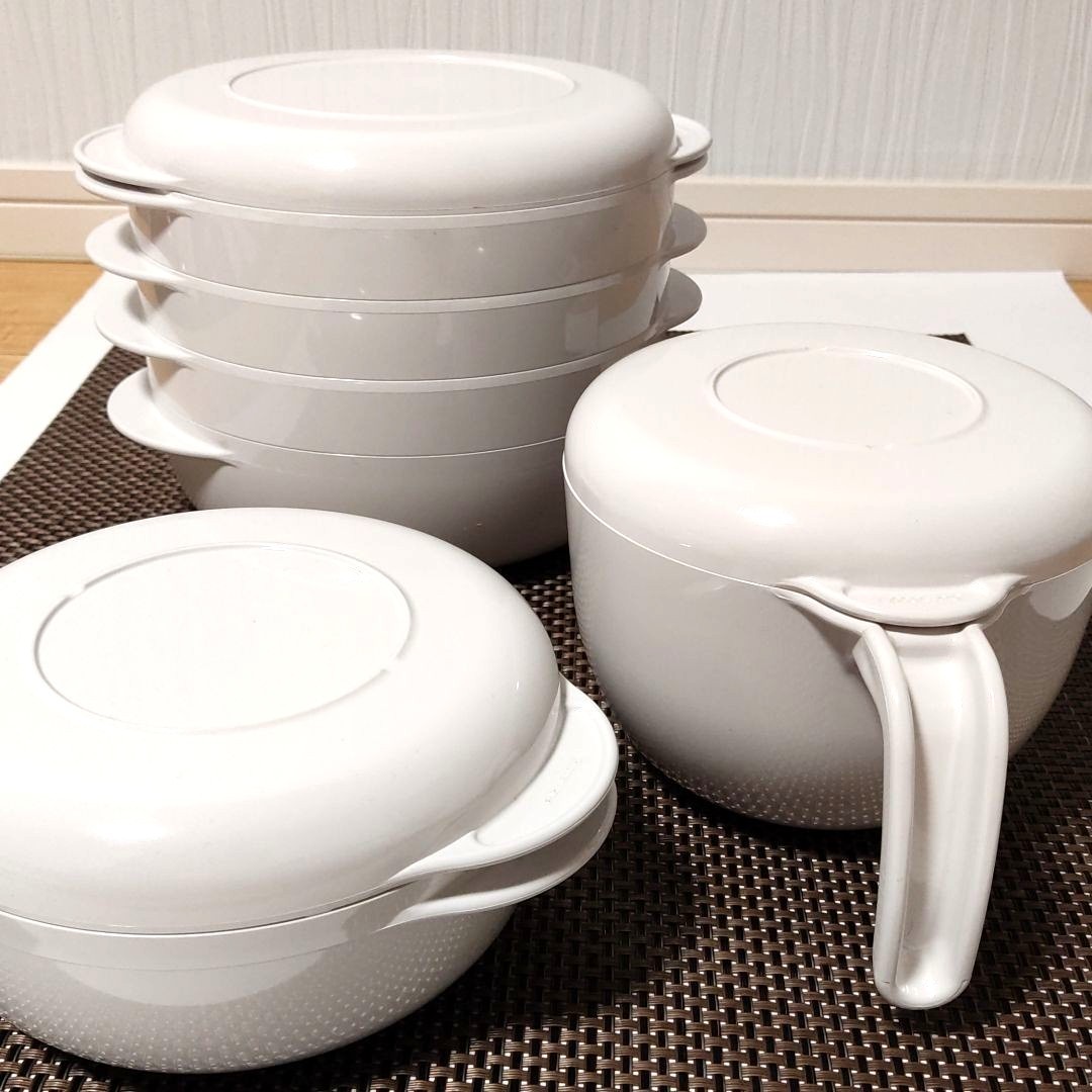 【値下げ】タッパーウェア ウェーブ2000 電子レンジ 耐熱 Tupperware 保存容器 丸型