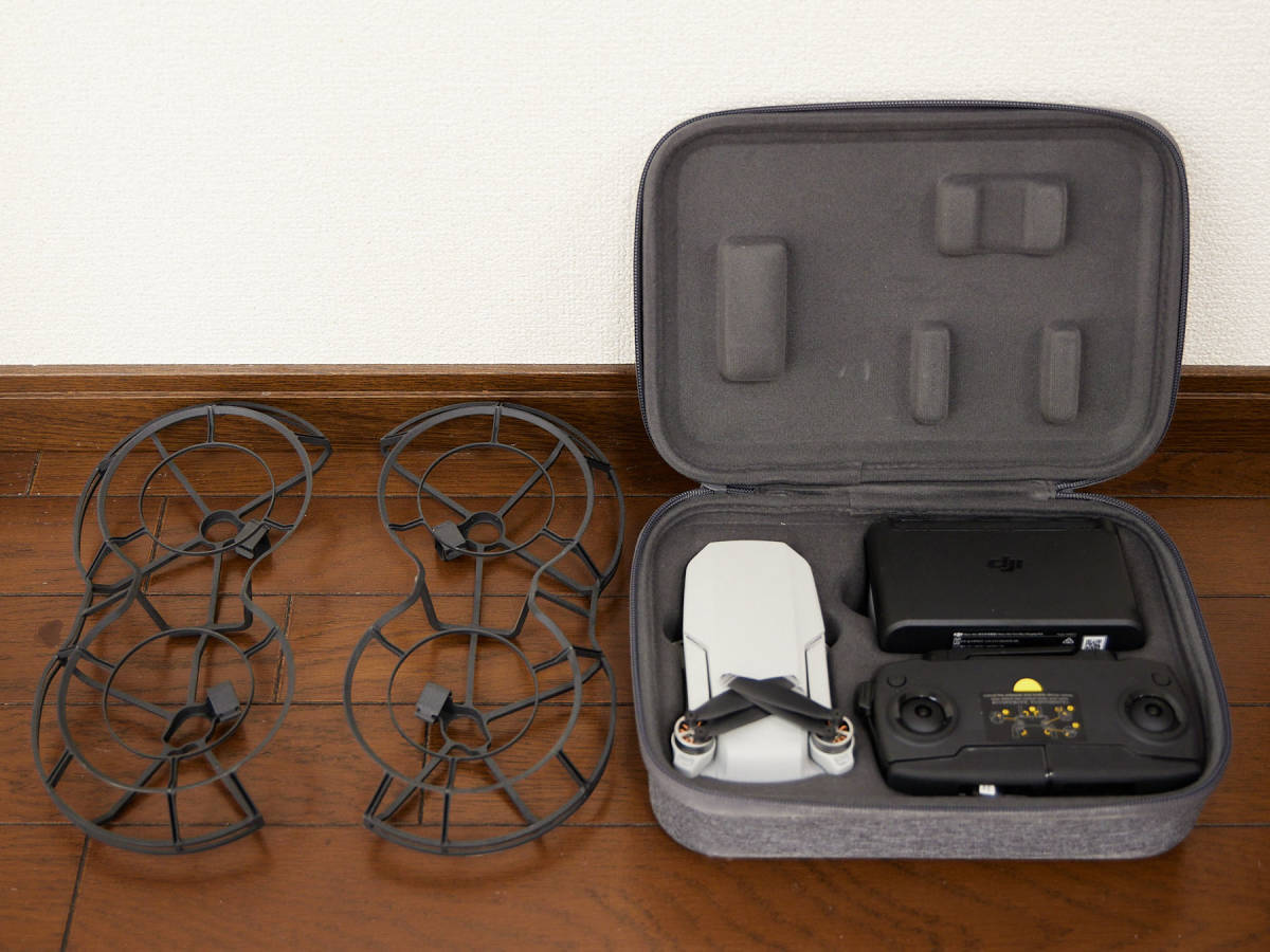DJI マビックミニ フライモアコンボ ドローン(Mavic Mini Fly More