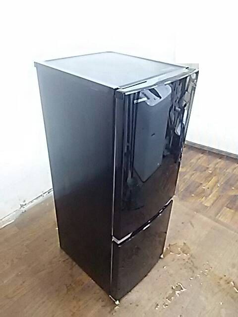 送料無料X48098 TOSHIBA　ノンフロン冷凍冷蔵庫　GR-M15BS(K) 　153L　2018年製 100リットル～